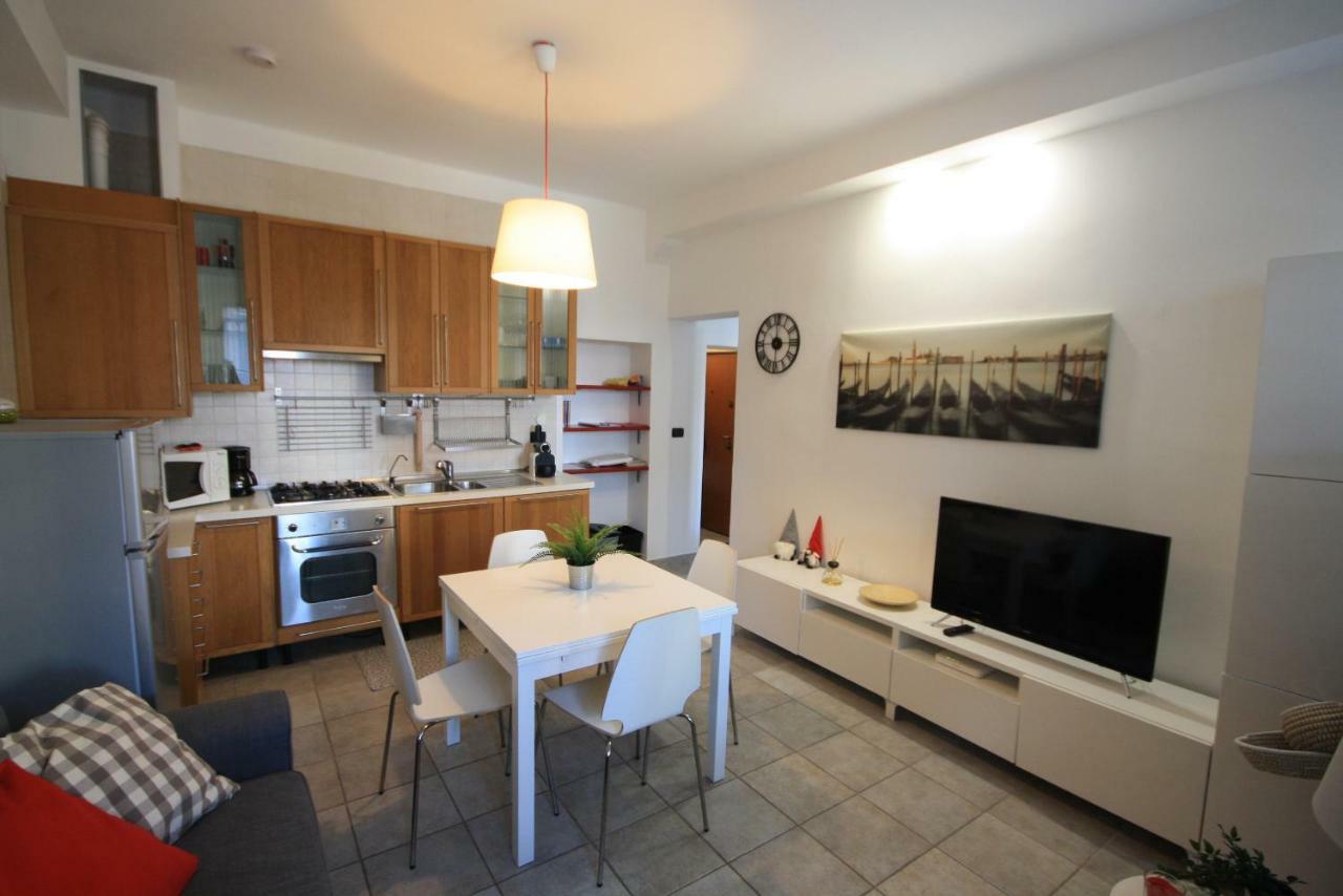 Cadillac Apartment Venesia Bagian luar foto