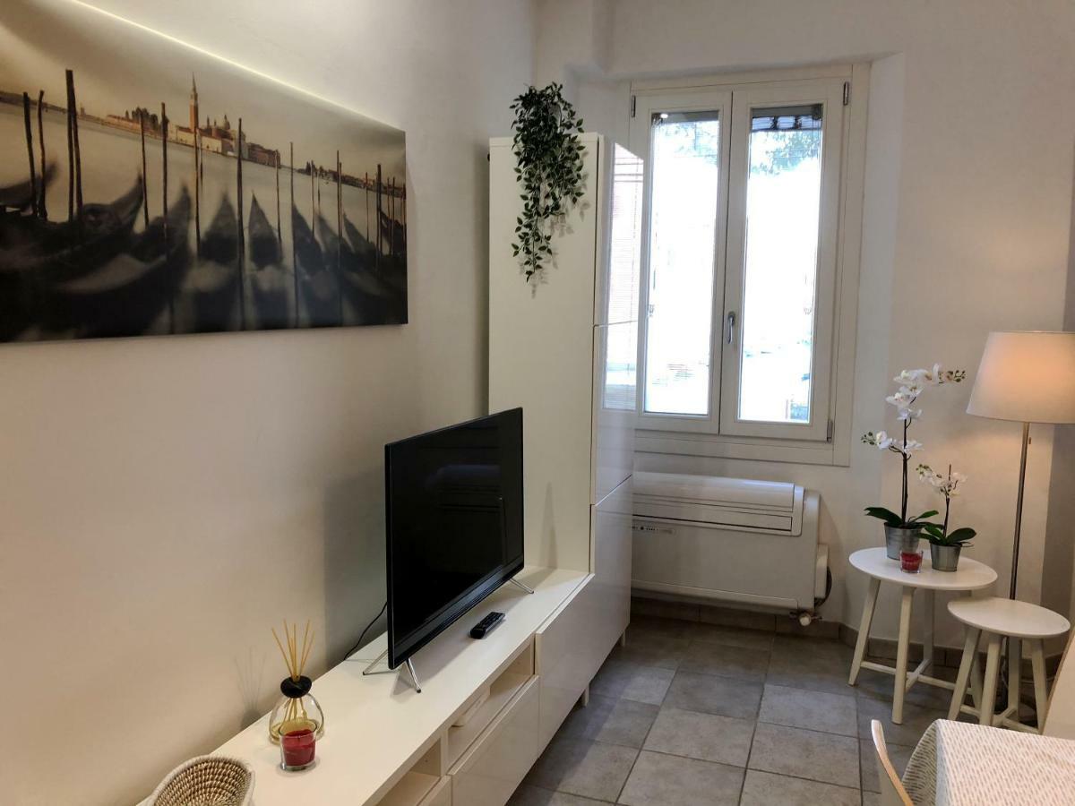 Cadillac Apartment Venesia Bagian luar foto