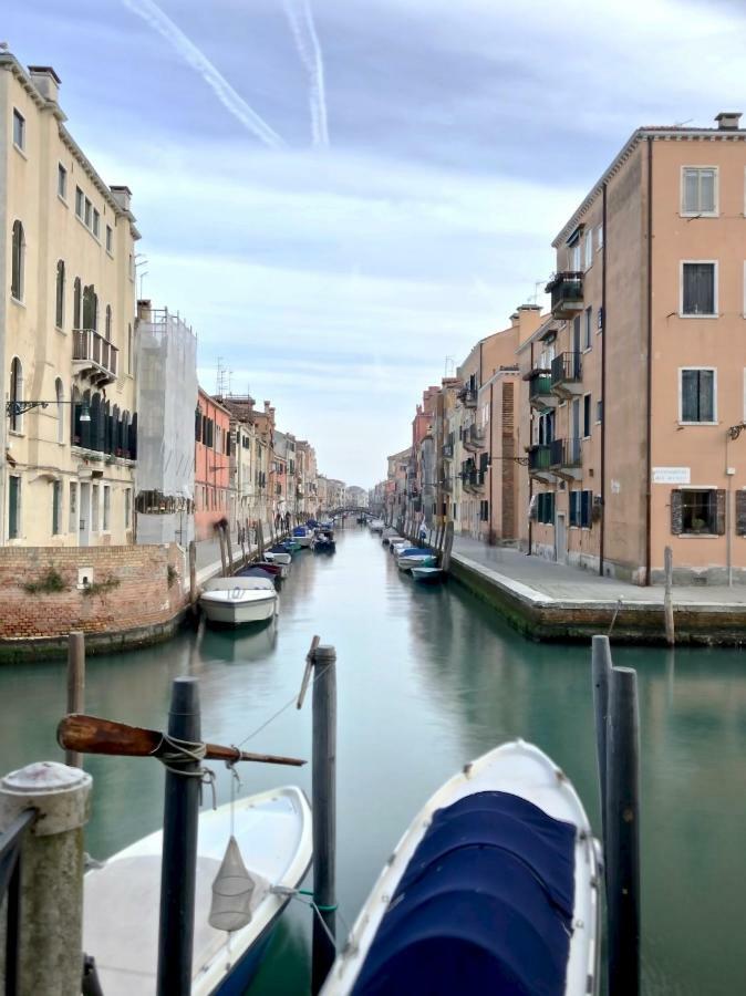 Cadillac Apartment Venesia Bagian luar foto